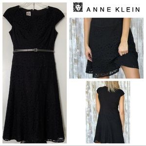 NWOT Sz 2 Cap Sleeve Lace Dress
